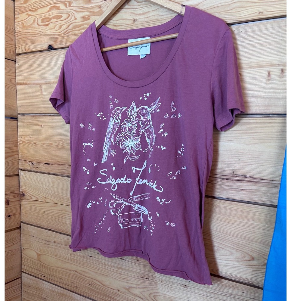 Graphic Tee Women Medium Mauve Bird Rabbit Hand Screened Art Salgado Fenwick - Picture 2 of 7